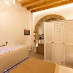 La Corte E Il Dammuso *